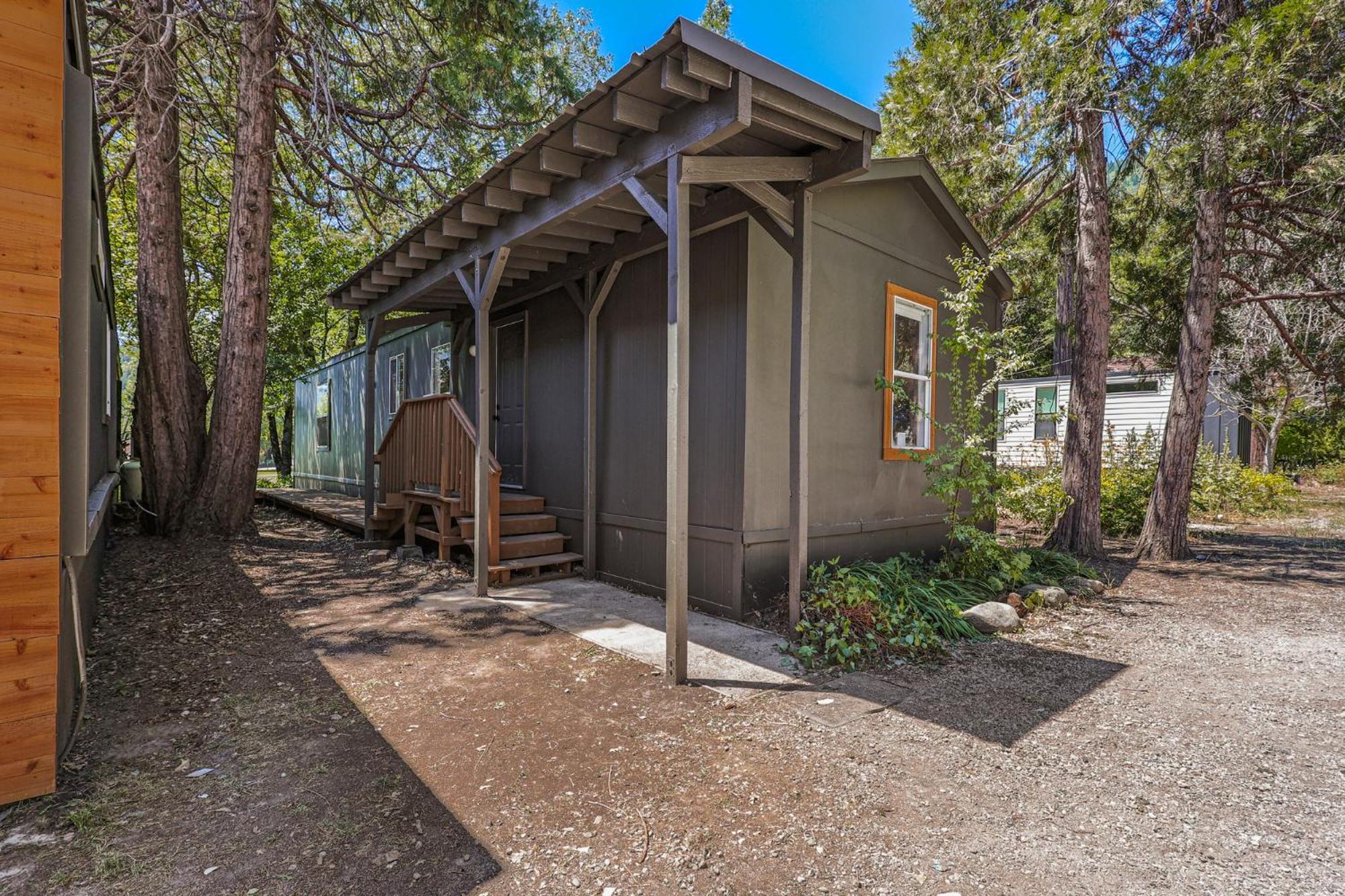 Cave Springs Resort Dunsmuir Luaran gambar